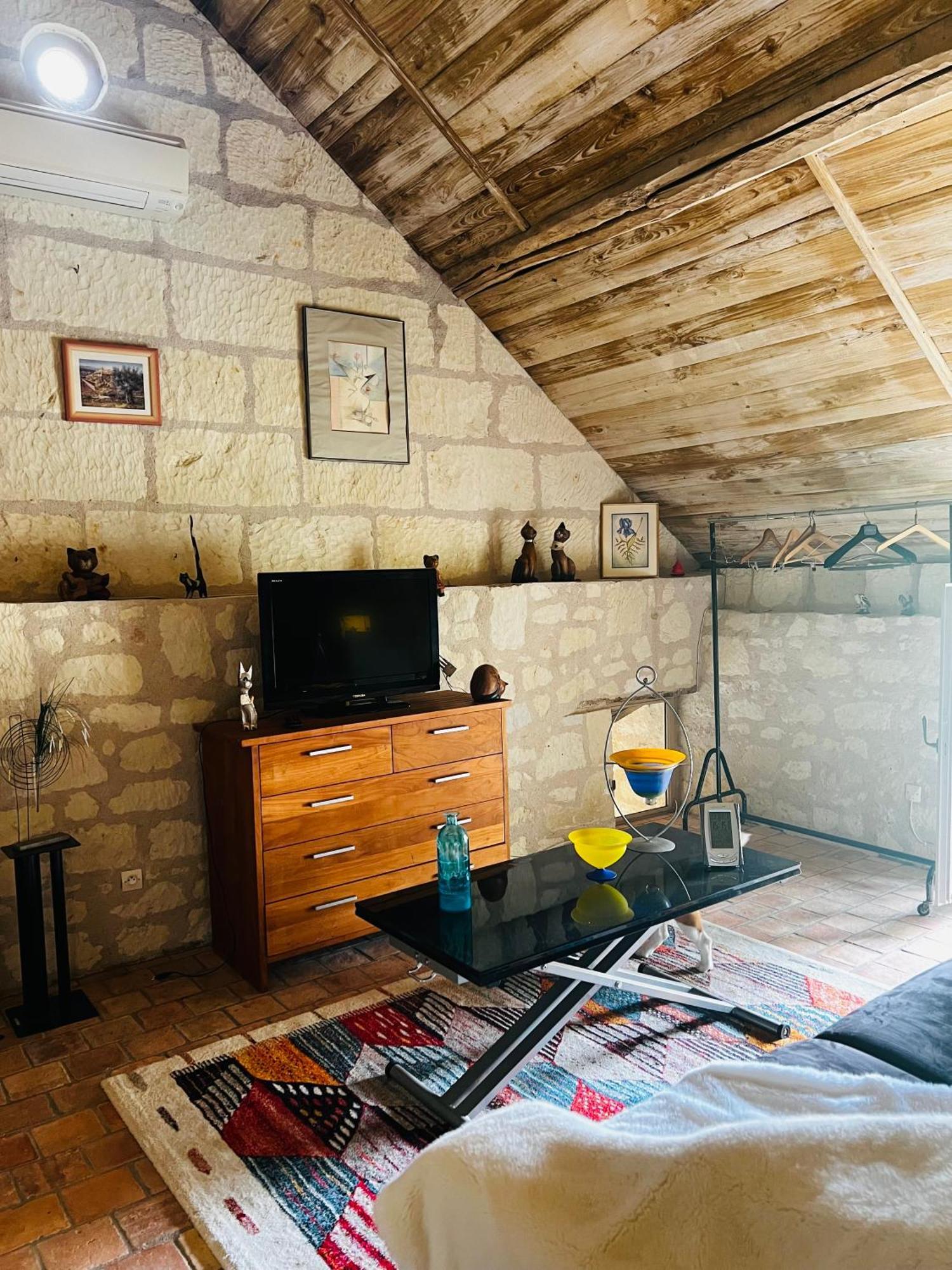 Chateau De La Thibaudiere - Chambre Du Tonneau Allonnes  Buitenkant foto