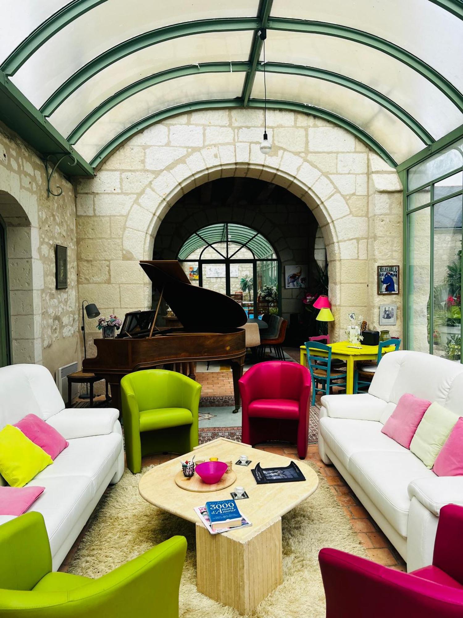Chateau De La Thibaudiere - Chambre Du Tonneau Allonnes  Buitenkant foto